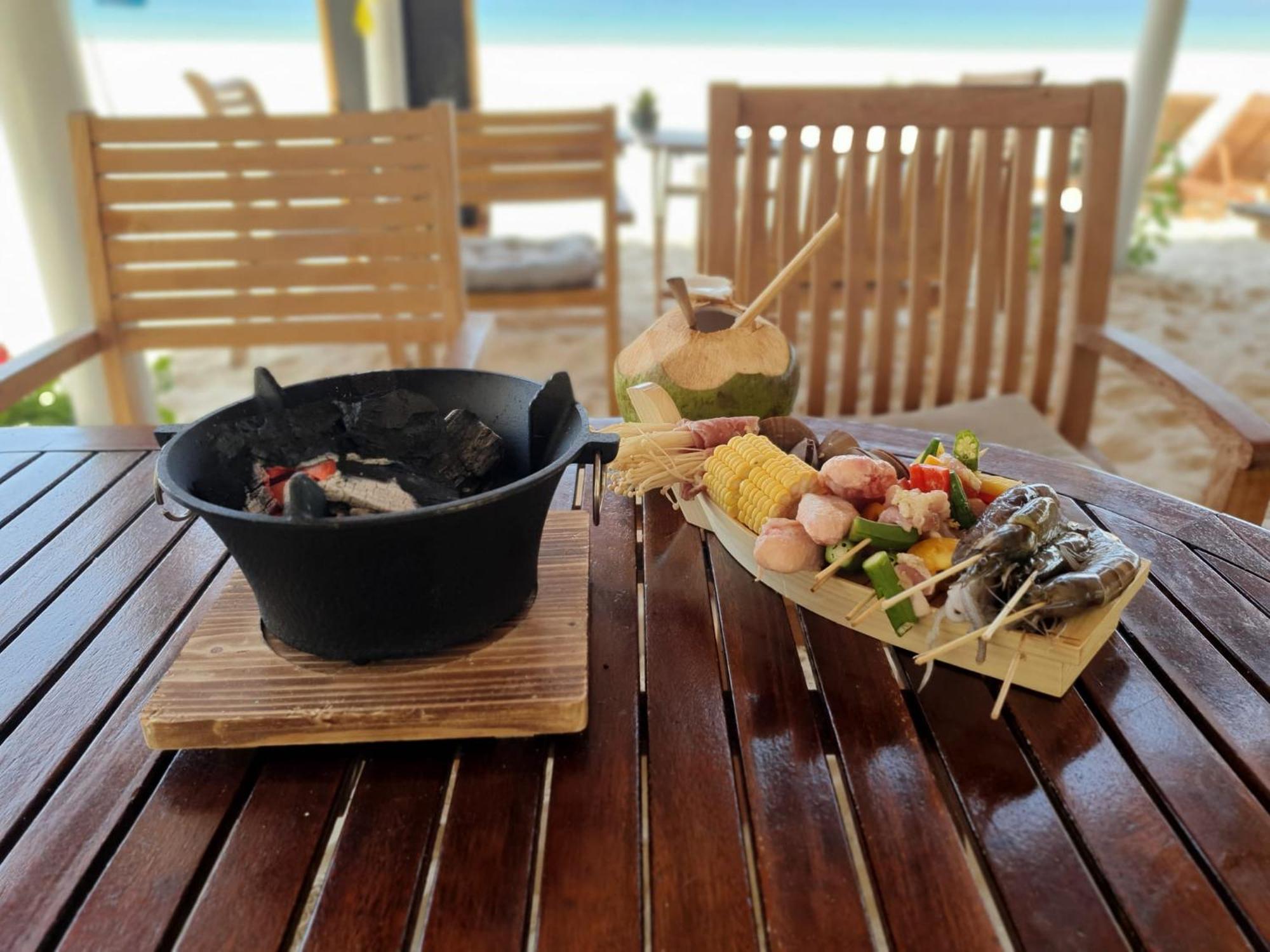 Lucky Spot Beach Bungalow Song Cau ภายนอก รูปภาพ