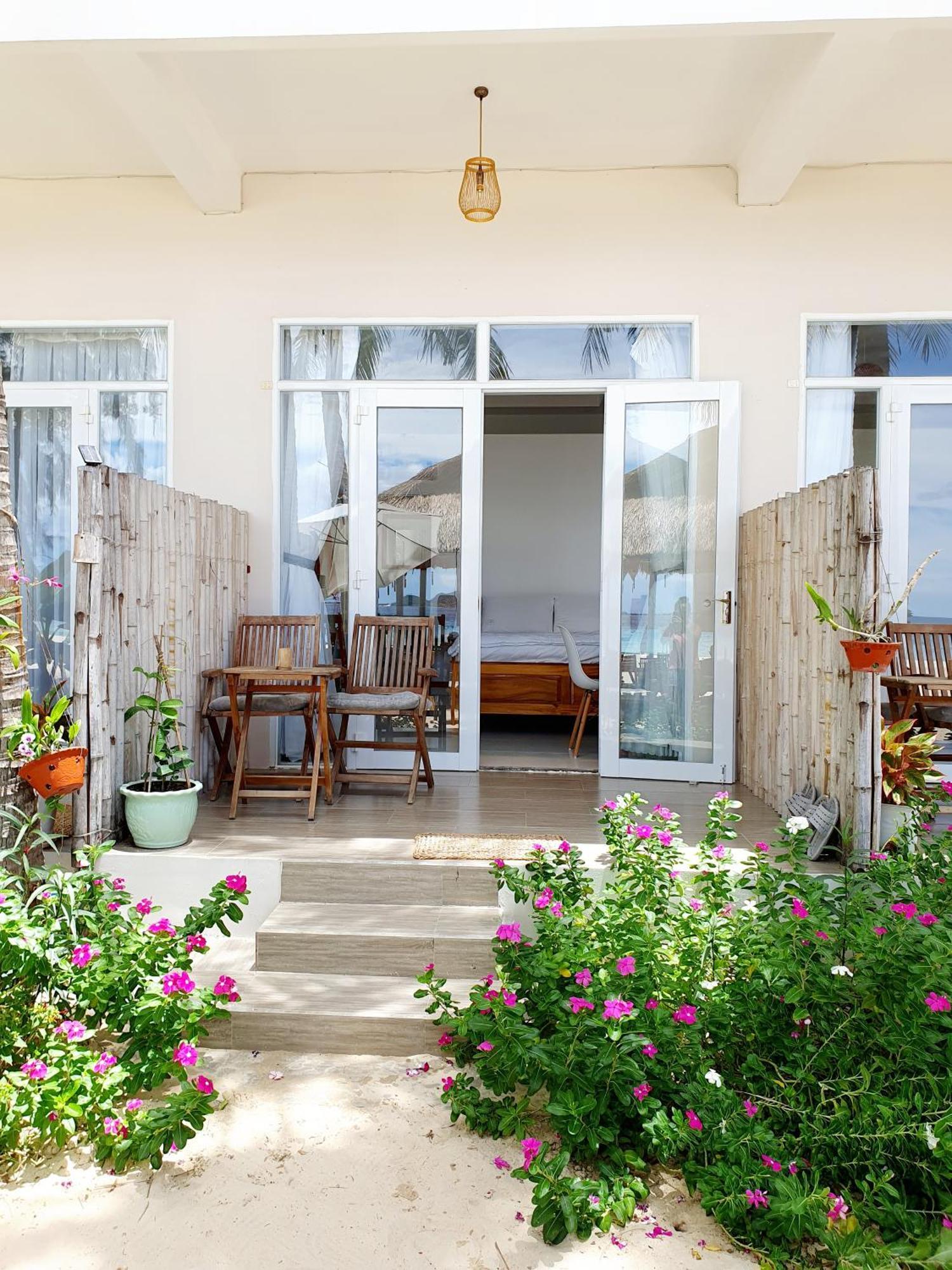 Lucky Spot Beach Bungalow Song Cau ภายนอก รูปภาพ