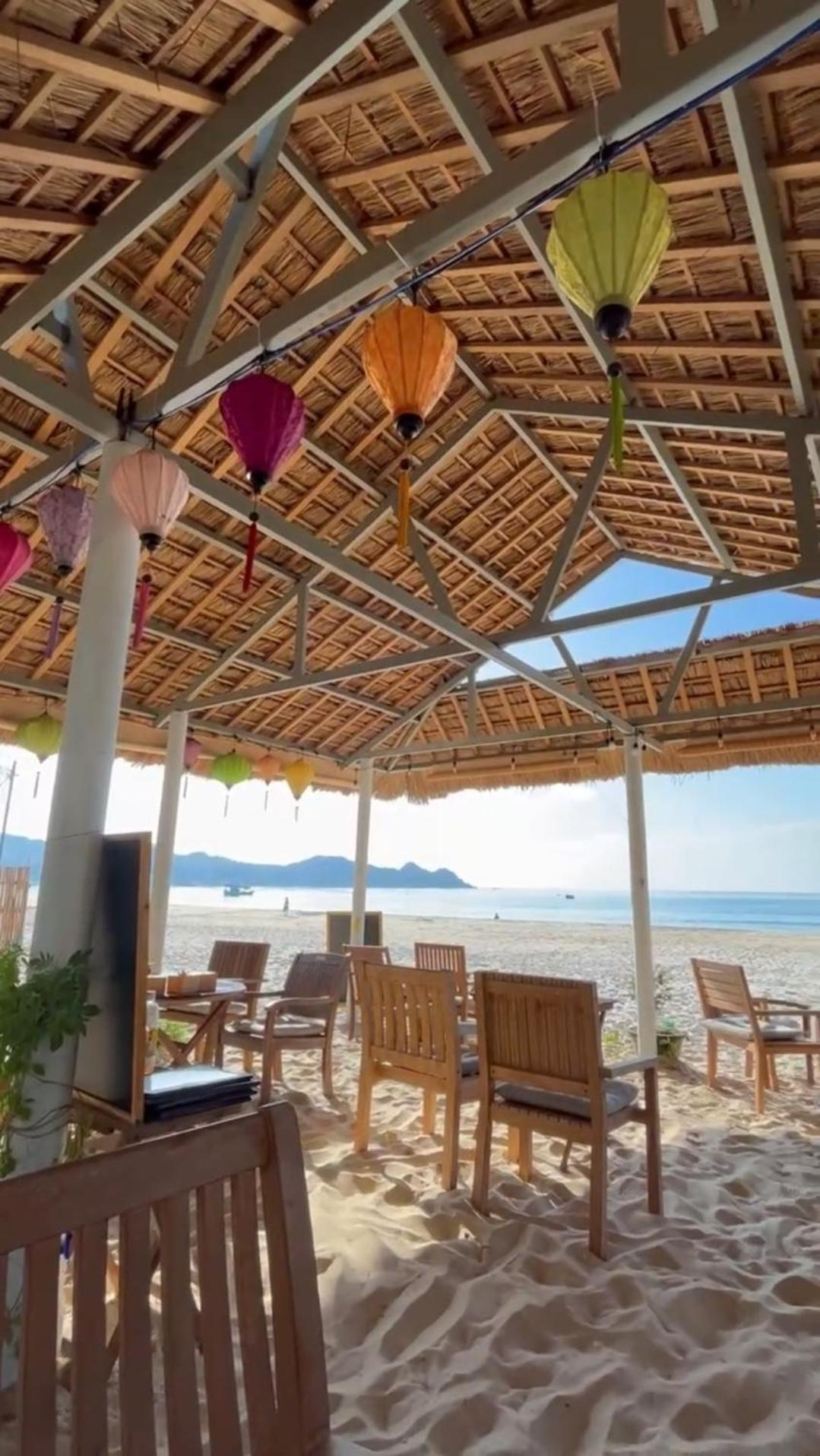 Lucky Spot Beach Bungalow Song Cau ภายนอก รูปภาพ
