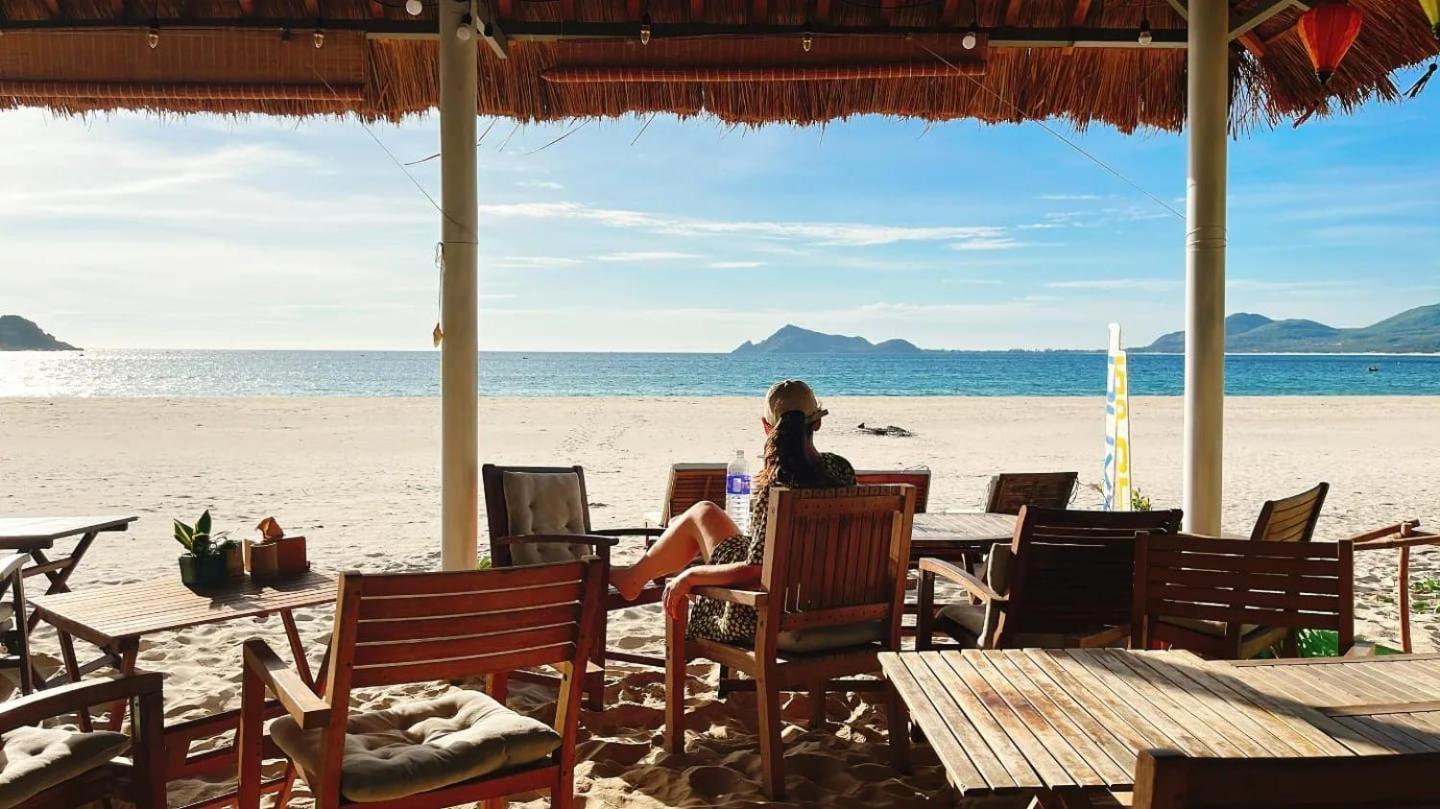 Lucky Spot Beach Bungalow Song Cau ภายนอก รูปภาพ