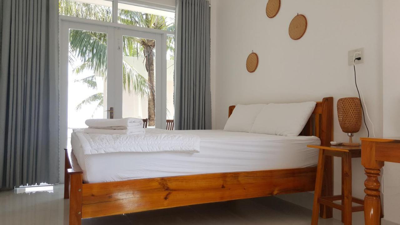 Lucky Spot Beach Bungalow Song Cau ภายนอก รูปภาพ